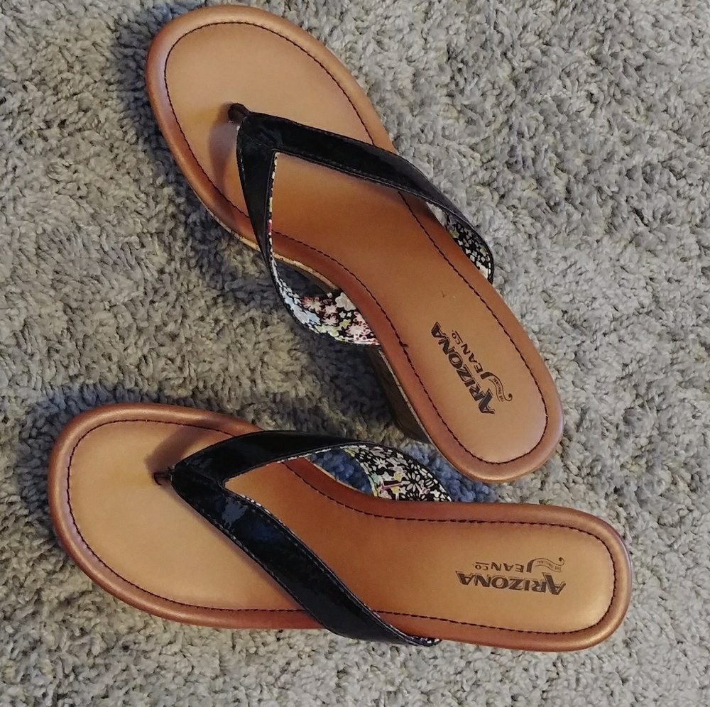 NWOT wedge sandals